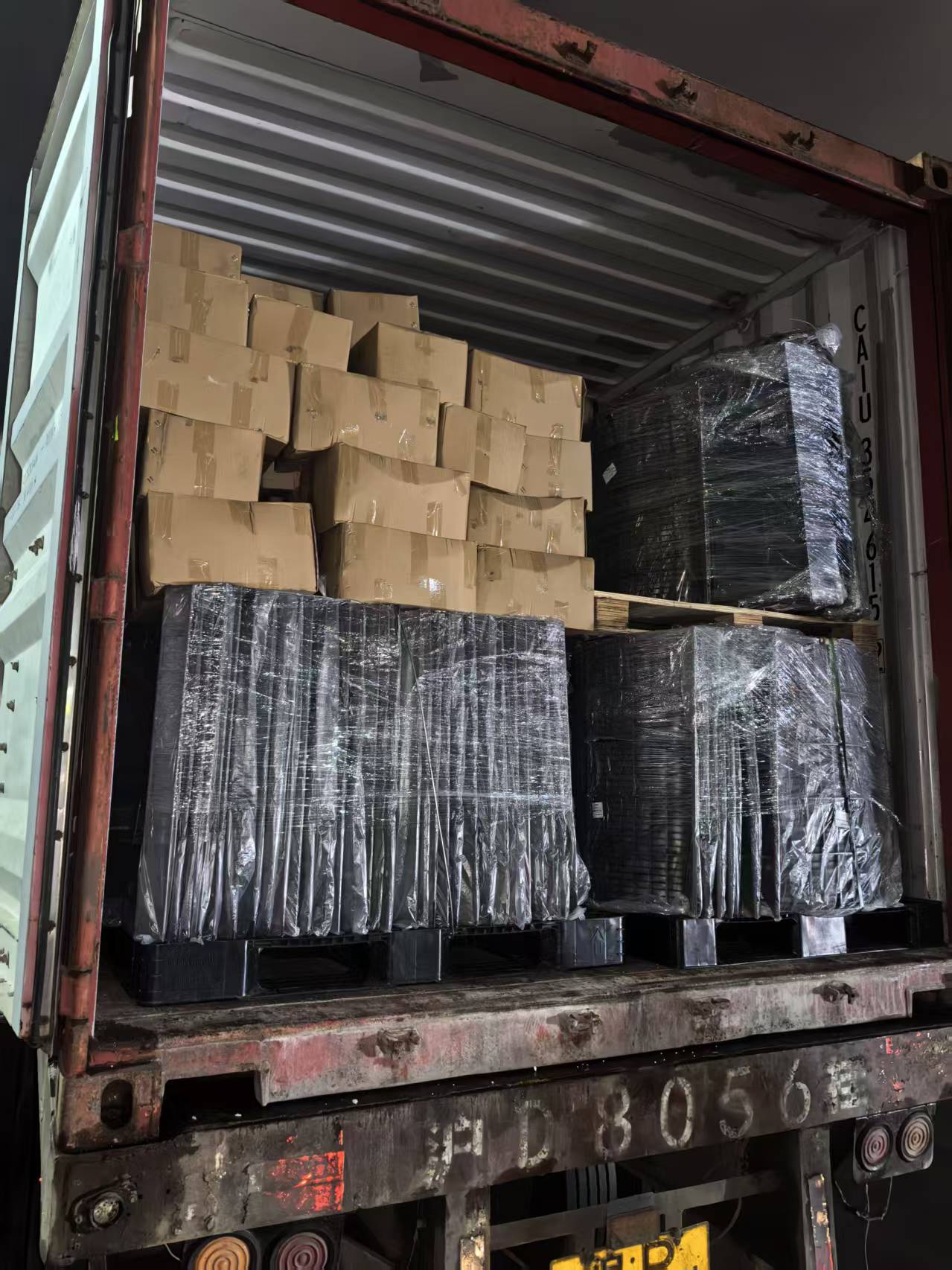 Combine harvester spare parts export packing - Nanjing TianYu